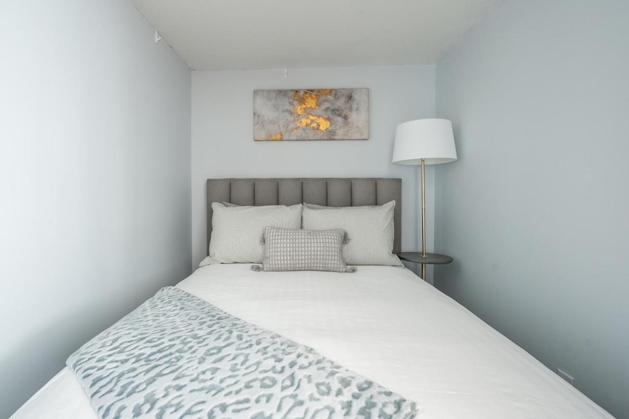 Globalstay Yonge St Condos Toronto Buitenkant foto