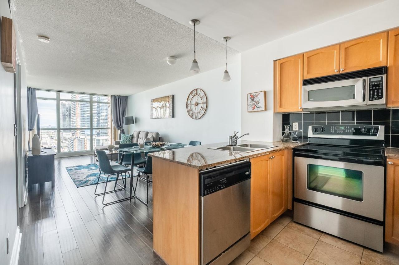 Globalstay Yonge St Condos Toronto Buitenkant foto