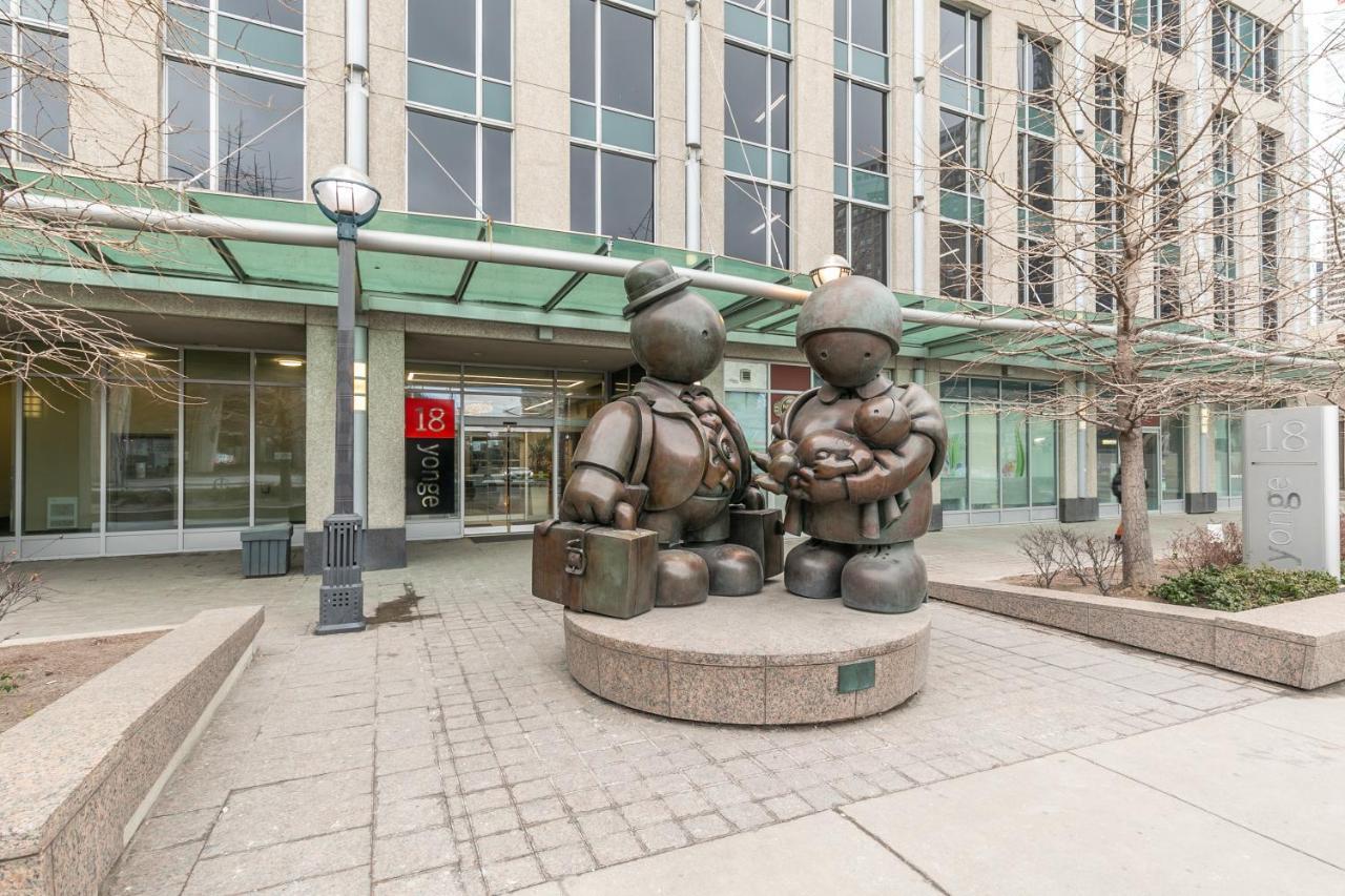 Globalstay Yonge St Condos Toronto Buitenkant foto