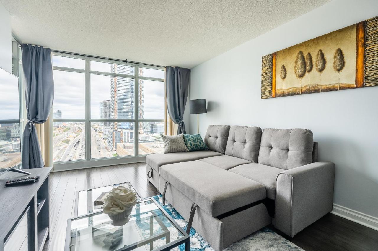 Globalstay Yonge St Condos Toronto Buitenkant foto