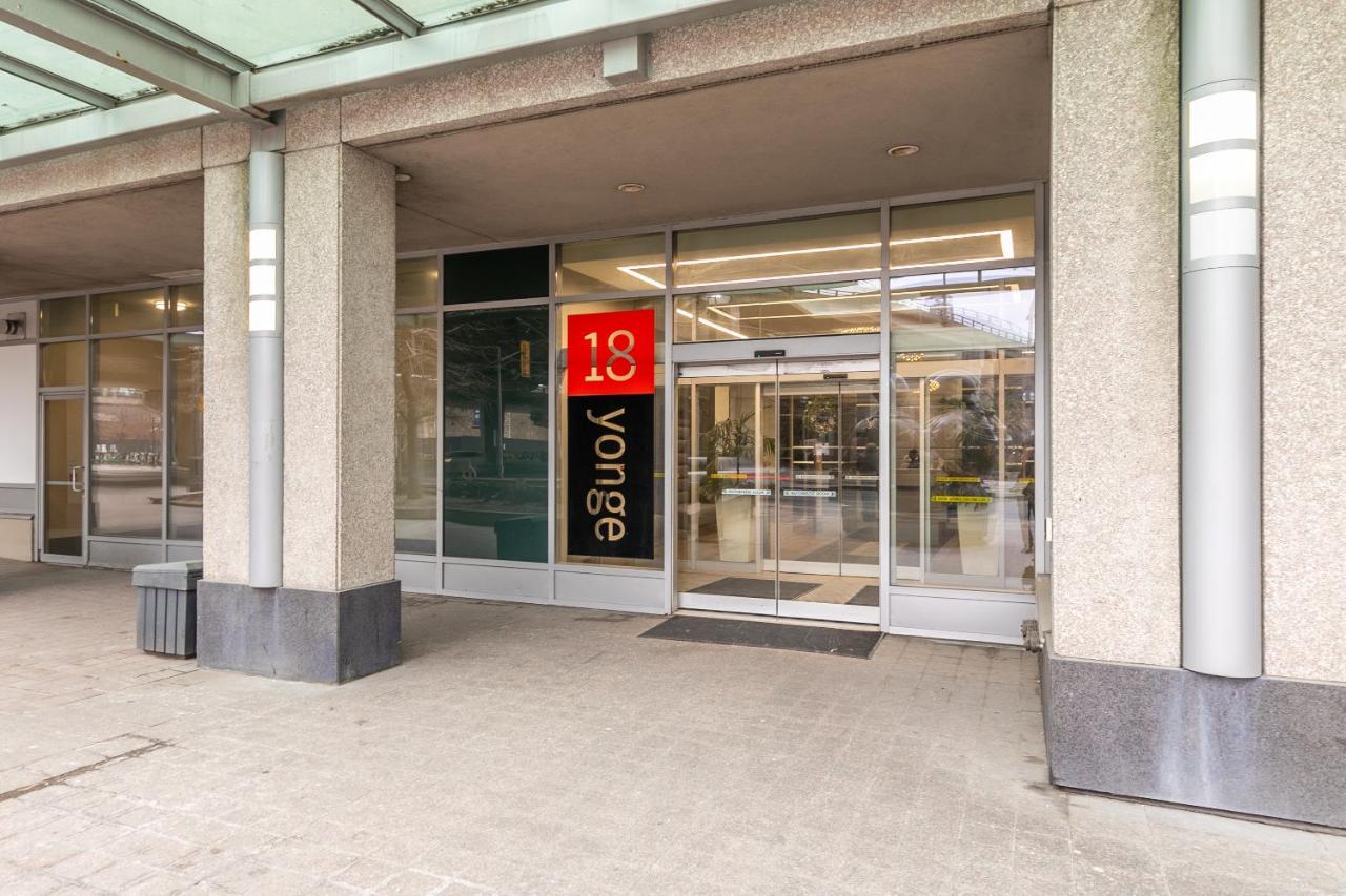 Globalstay Yonge St Condos Toronto Buitenkant foto