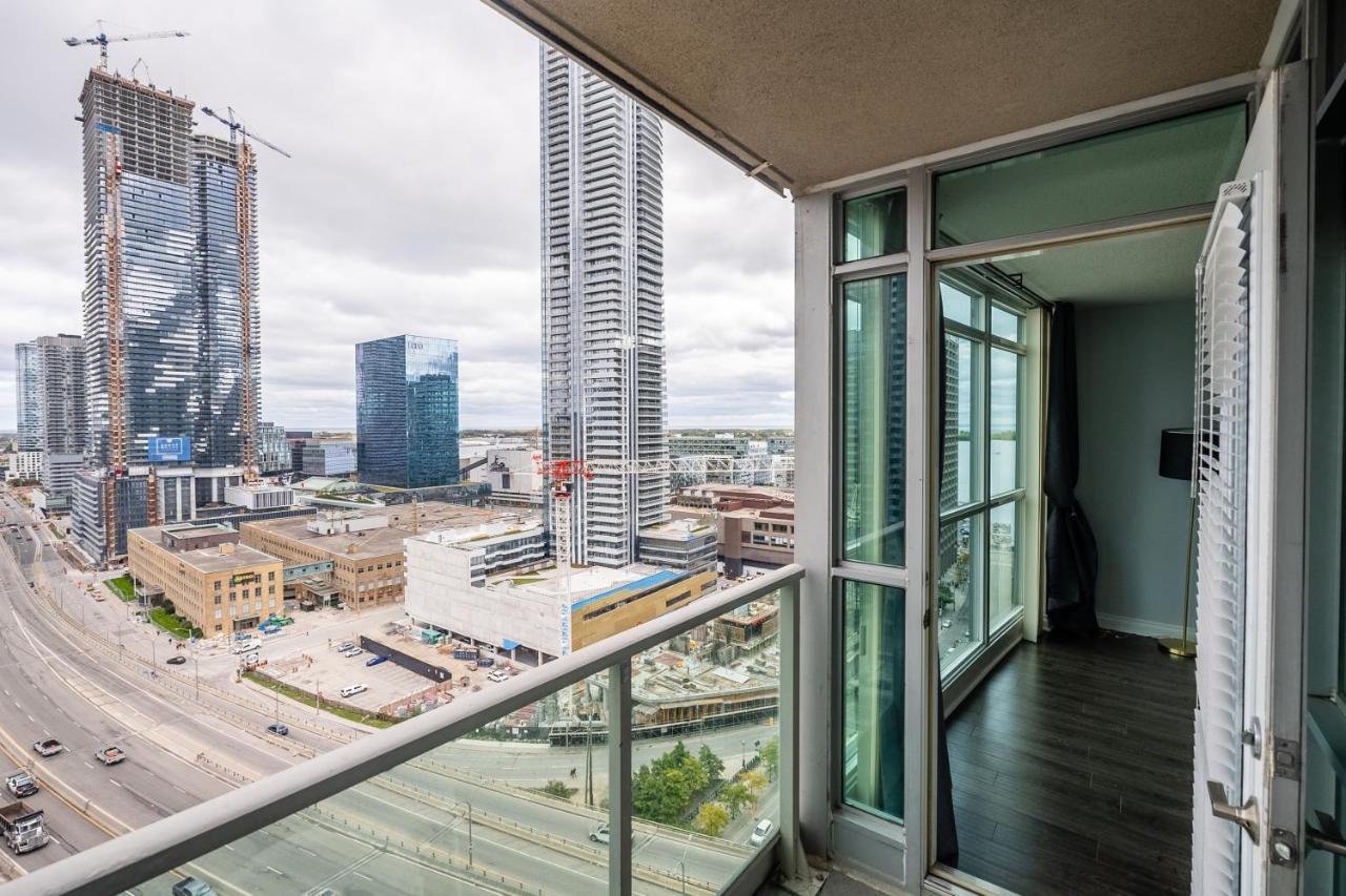 Globalstay Yonge St Condos Toronto Buitenkant foto