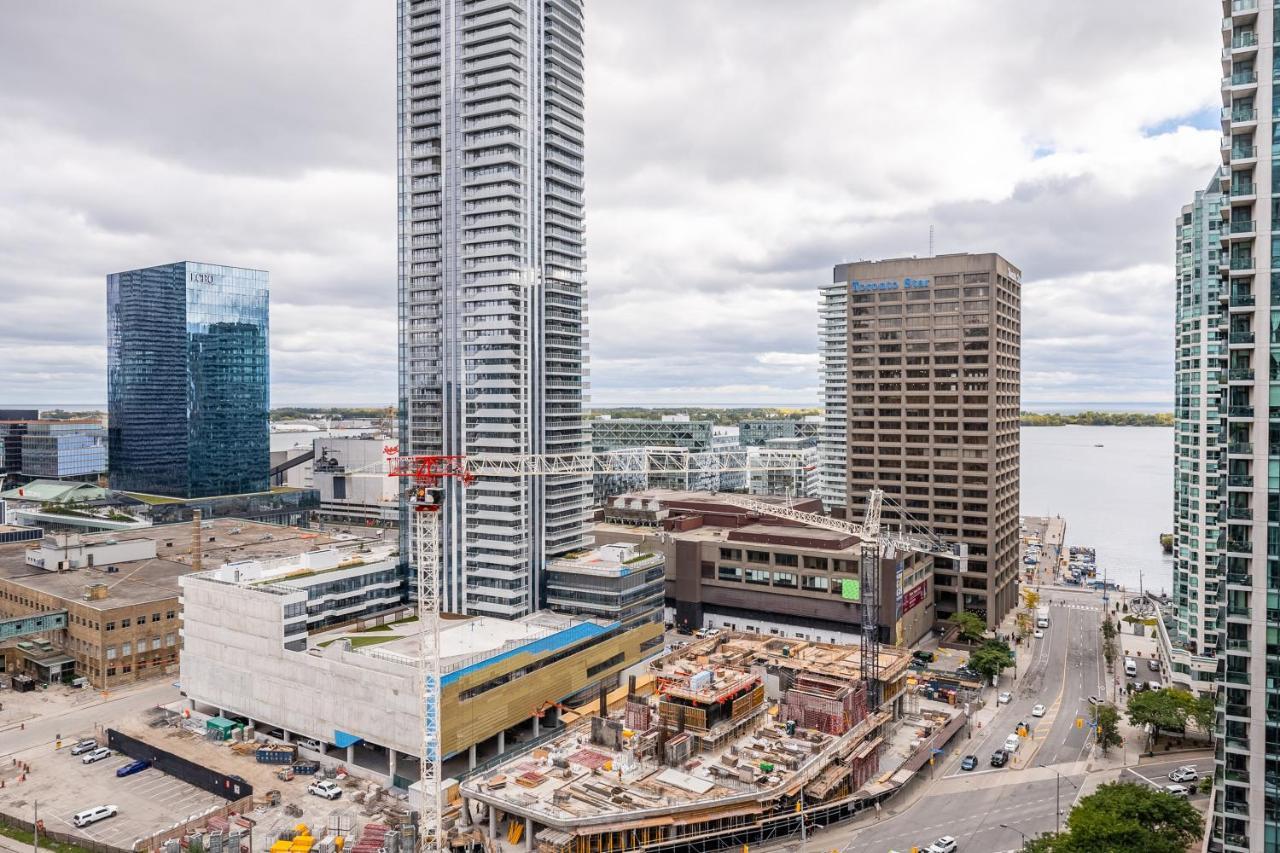 Globalstay Yonge St Condos Toronto Buitenkant foto
