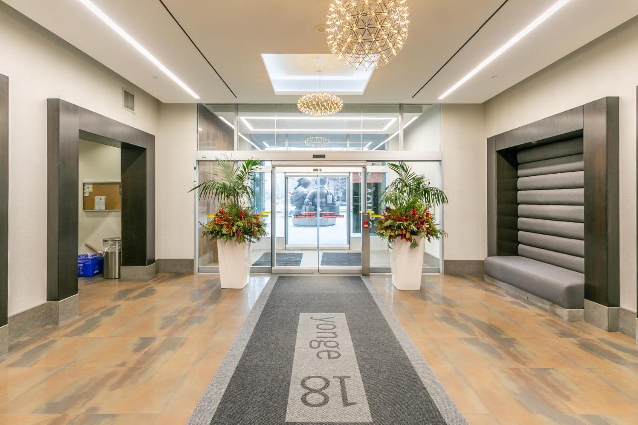 Globalstay Yonge St Condos Toronto Buitenkant foto